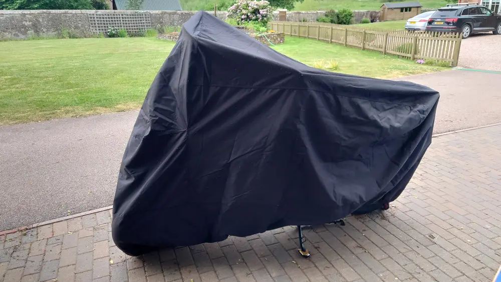 Autonsuojapeitteet.com - Motorcycle Cover for 2017 Suzuki V-Strom DL 1000 - Premium Edition